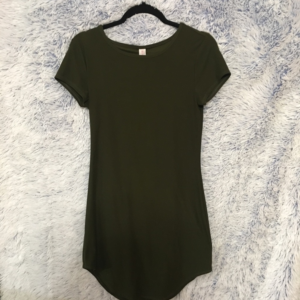 Green dress (7-9)